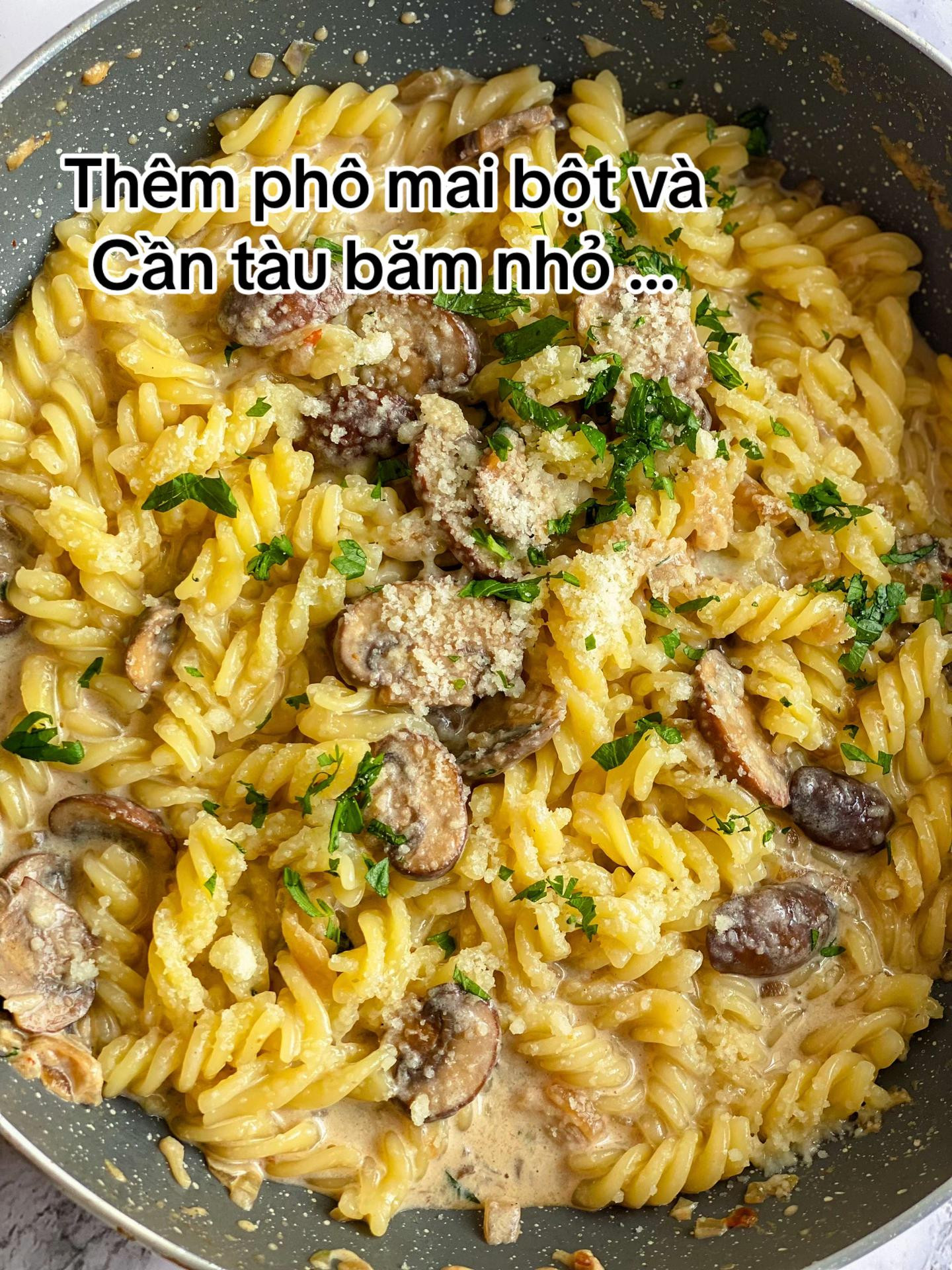 Cùng mình làm Mì Ý sốt kem và nấm cực béo ngậy, siêu ngon