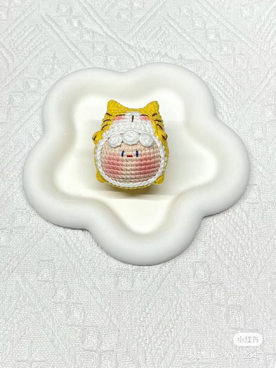 Cute Amigurumi Crochet Patterns: Purple Bun and Yellow Tiger Doll Charts