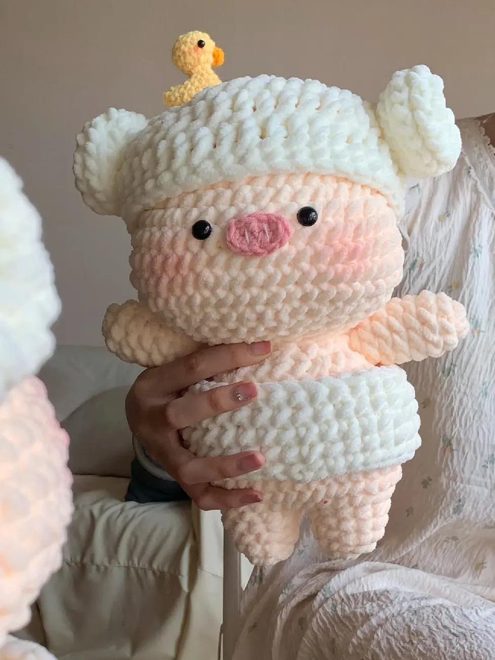 Cute Bath Pig Amigurumi Crochet Pattern with Hat and Towel