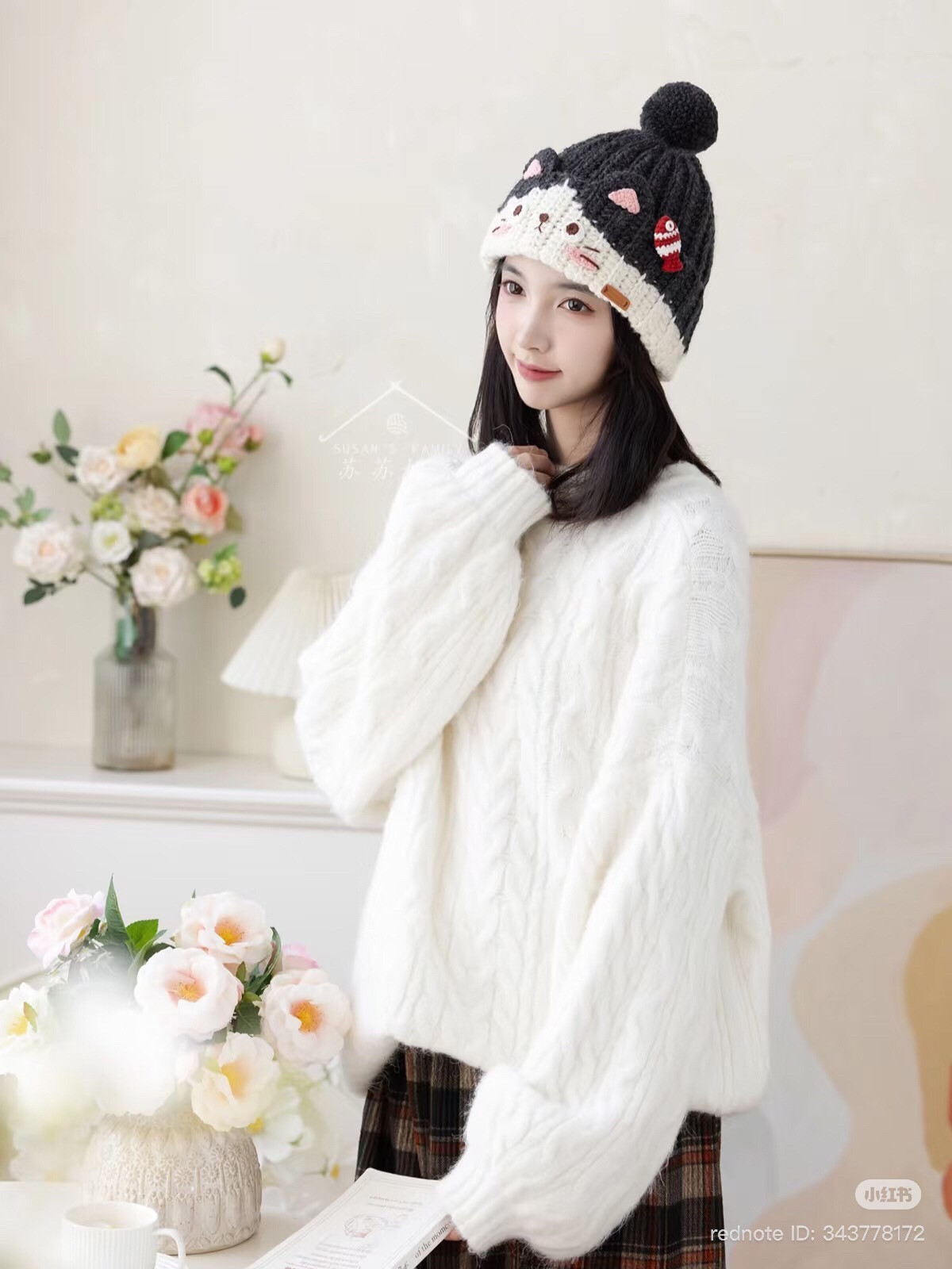 Cute Cat Crochet Beanie Hat Pattern with Fish Charm