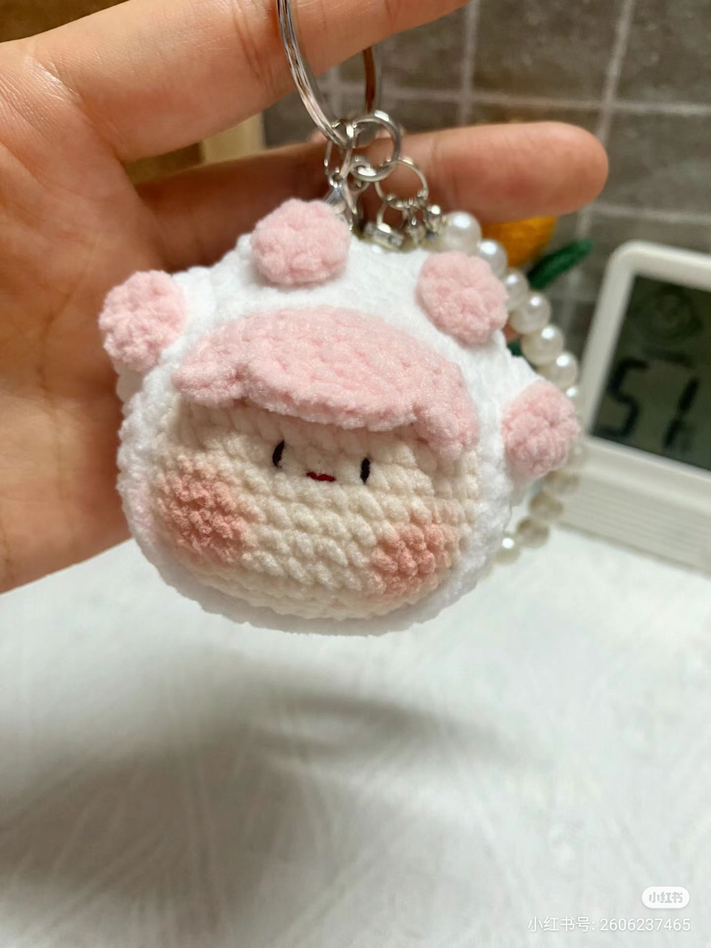 Cute Cat Paw Dumpling Amigurumi Keychain Pattern
