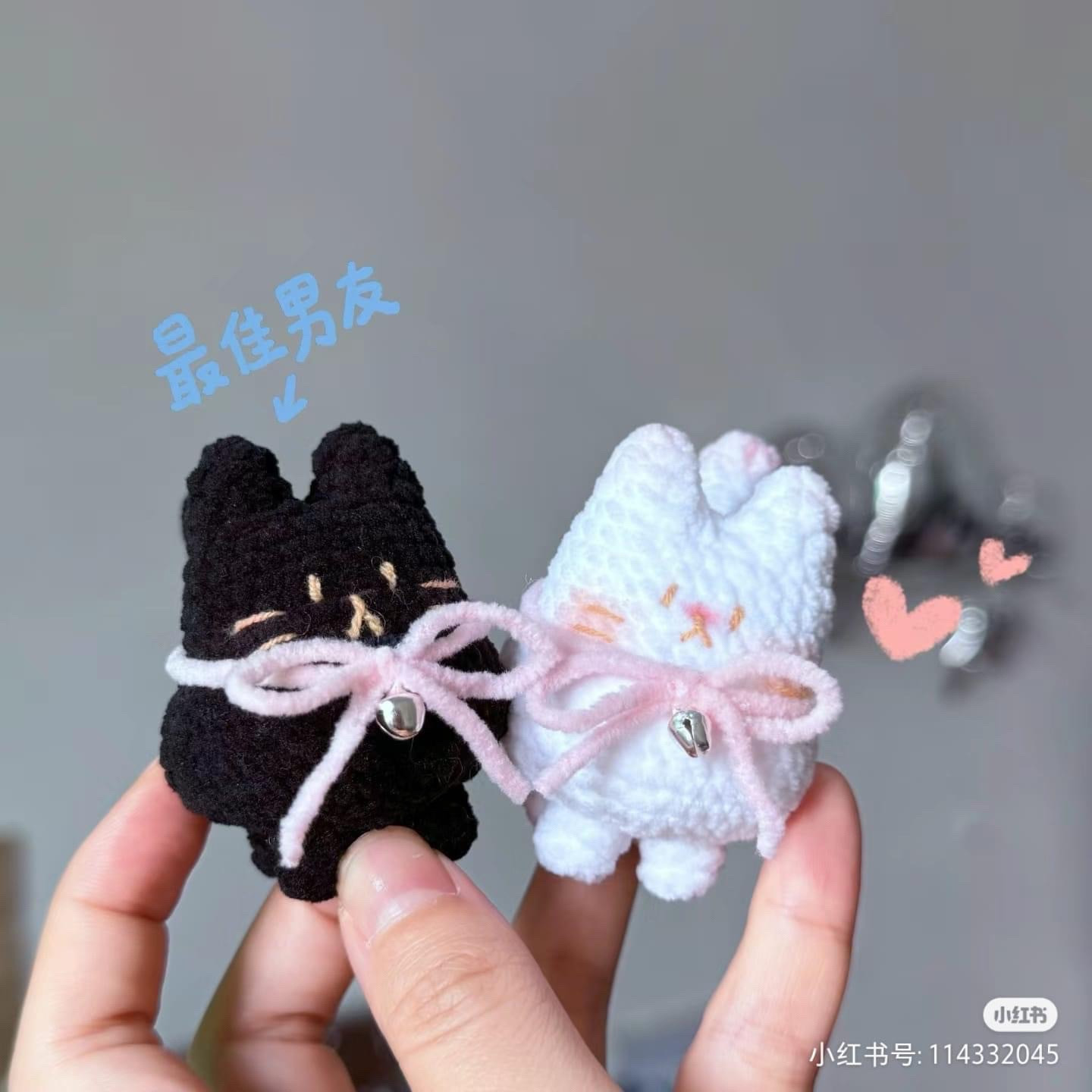 Cute Chubby Cat Amigurumi Pattern: Black and White Crochet Doll with Pink Bow and Bell Tutorial
