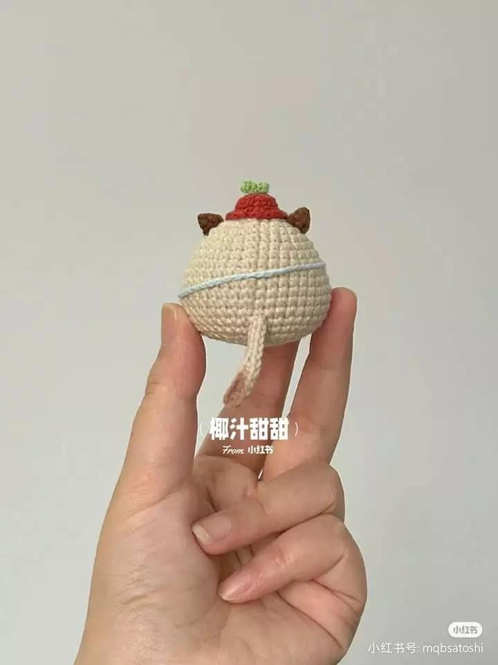 Cute Chubby Cat Amigurumi Pattern with Chart