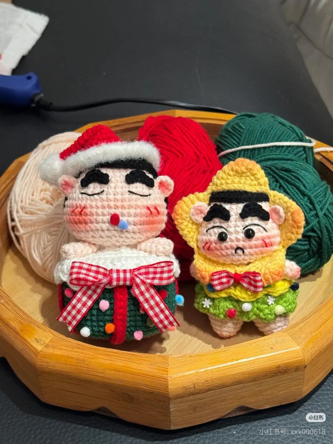 Cute Crayon Shin-chan Christmas Tree Amigurumi Crochet Pattern