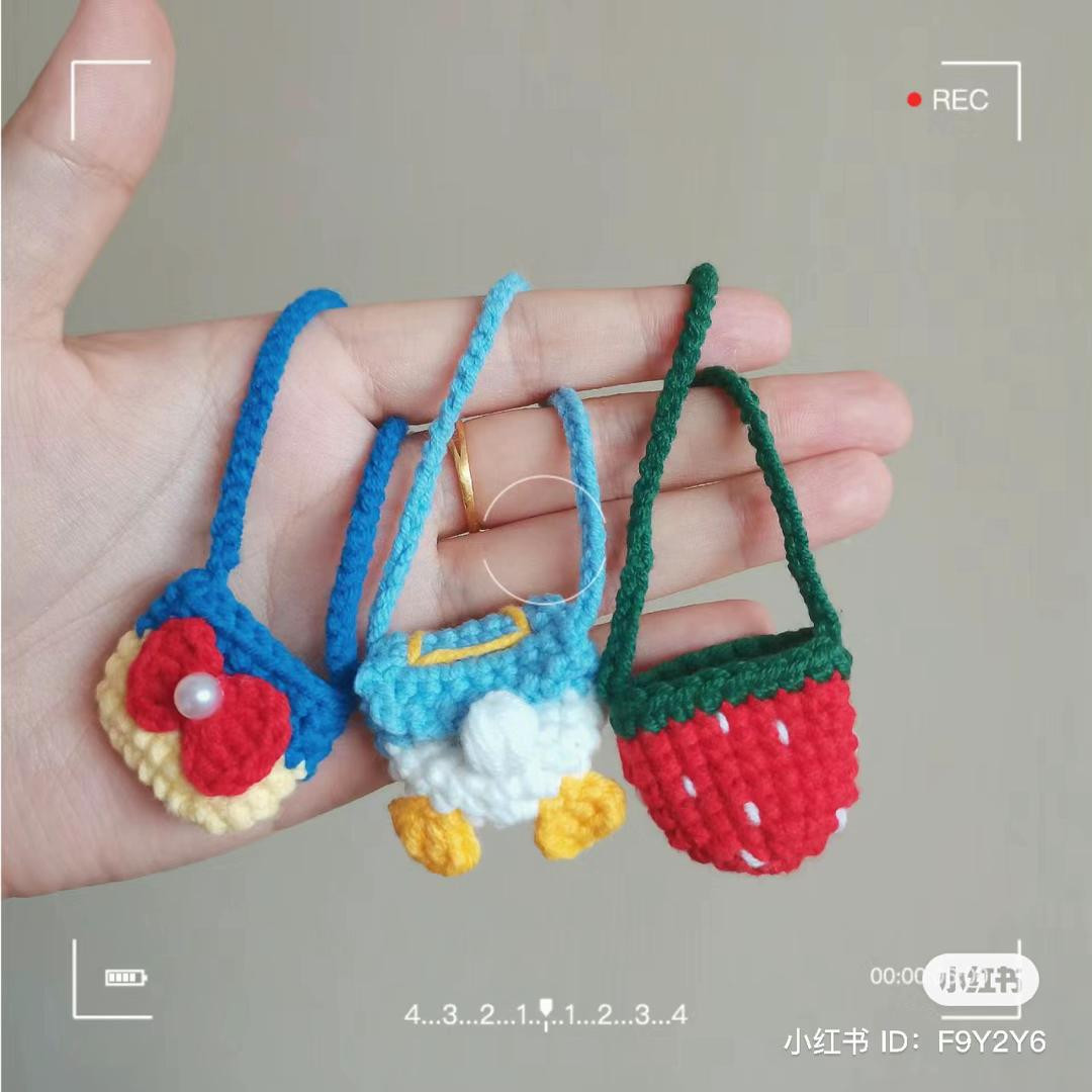 Cute Crochet Amigurumi Patterns: Money Bag, Animal Pouches, and Cat Ornament