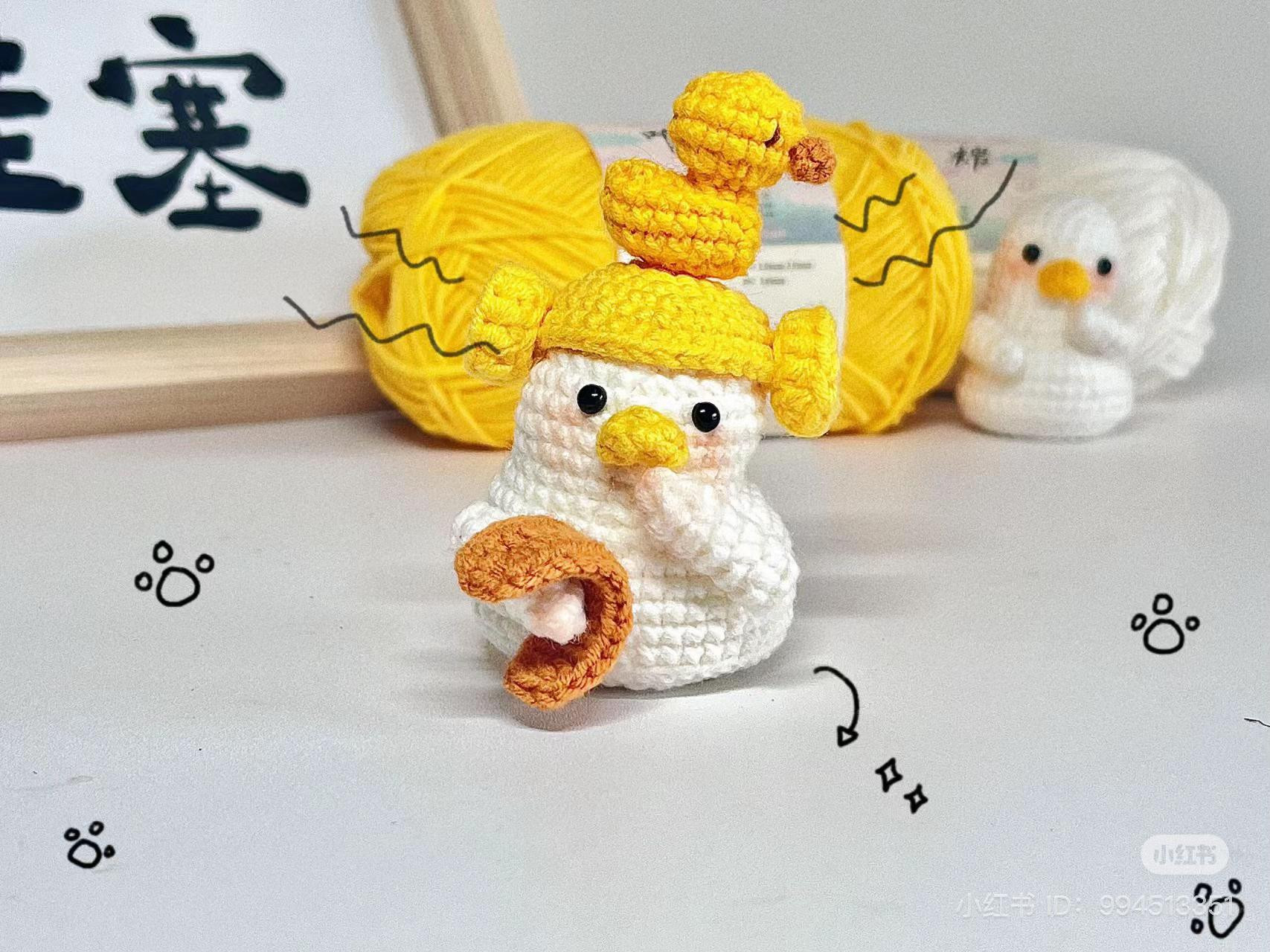 Cute Crochet Amigurumi Star Pattern: Hello Kitty, Piggy, Panda, and Dory Characters with Chart