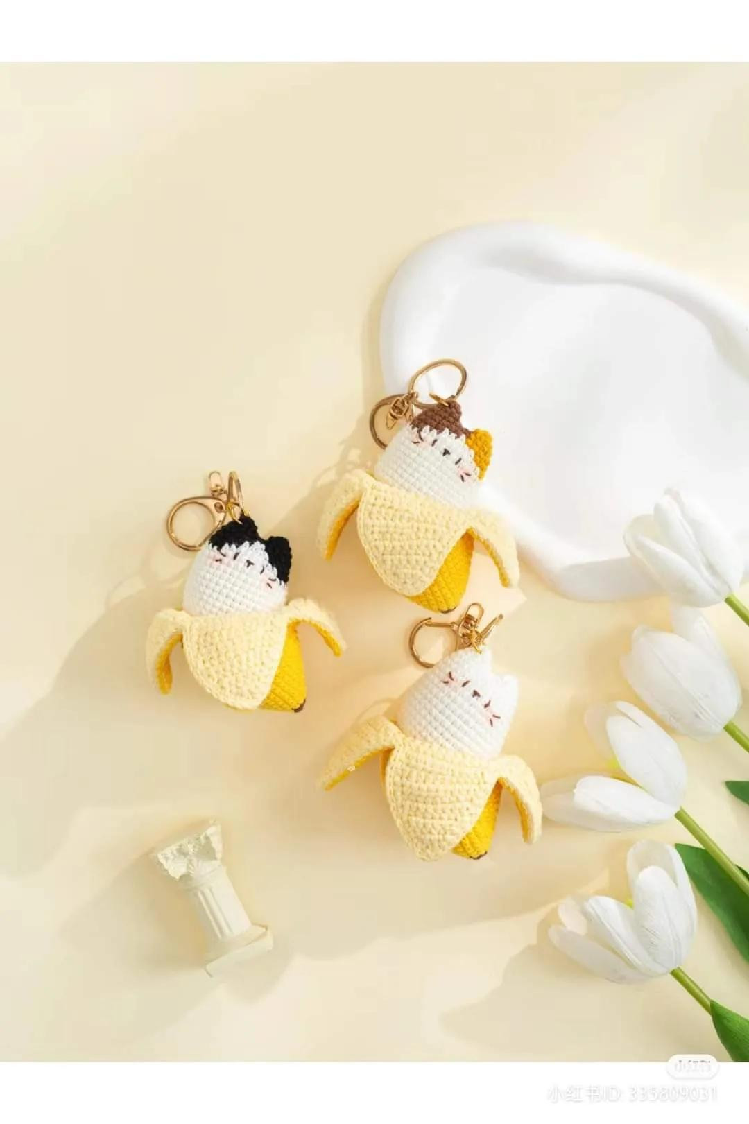 Cute Crochet Cat in Banana Peel Amigurumi Pattern