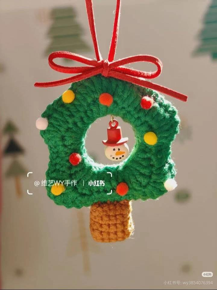 Cute Crochet Christmas Tree Ornament with Snowman and Pom-poms Pattern