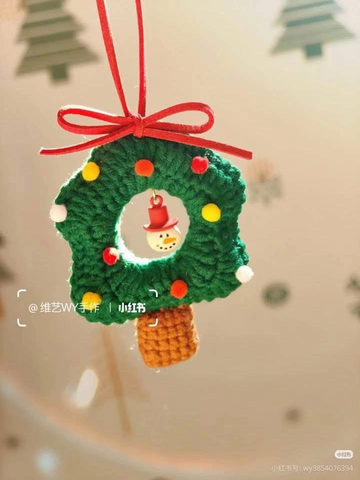 Cute Crochet Christmas Tree Ornament with Snowman and Pom-poms Pattern