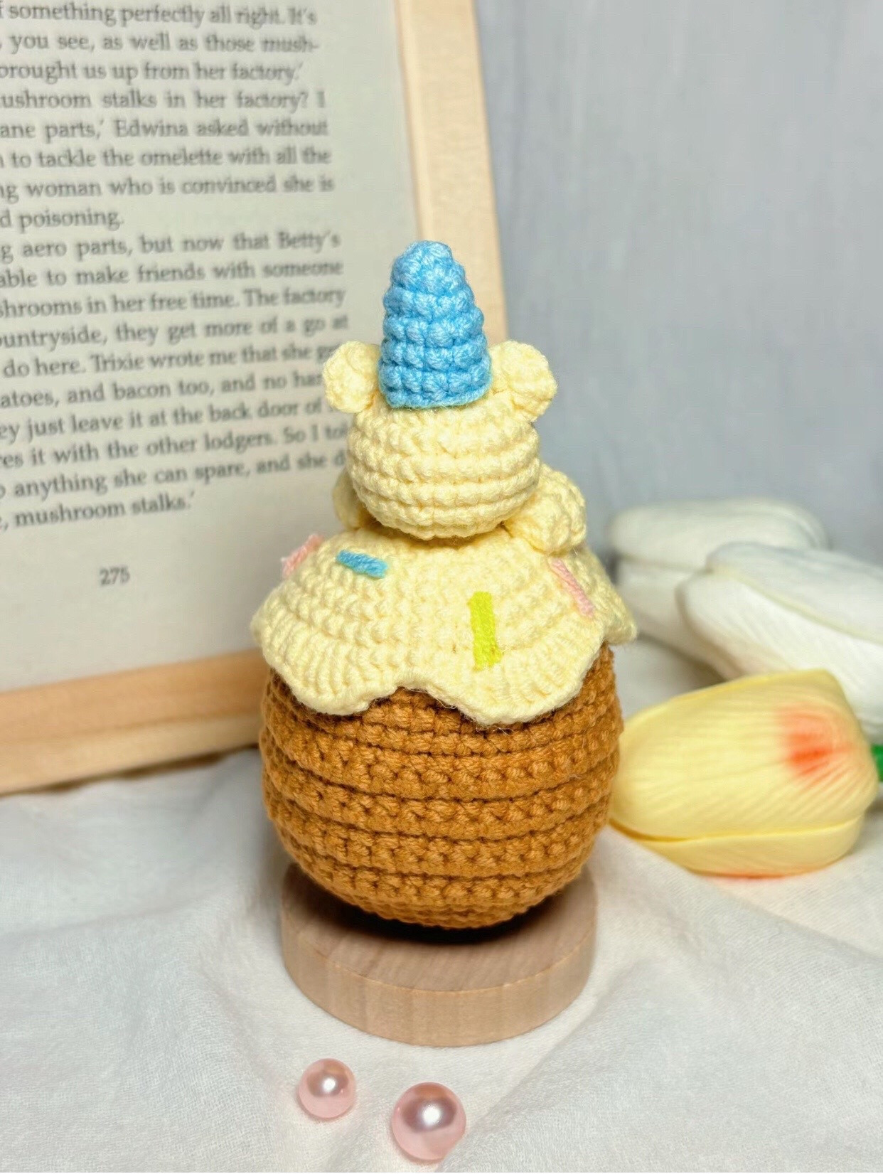 Cute Crochet Cream Cake Bear with Blue Party Hat - Amigurumi Doll Pattern