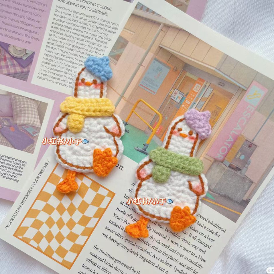 Cute Crochet Duck Pattern with Scarf and Hat