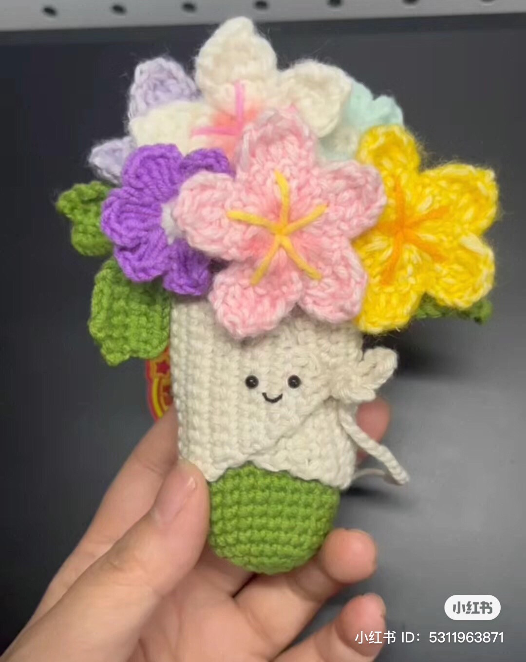 Cute Crochet Flower Bouquet with Pattern Chart
