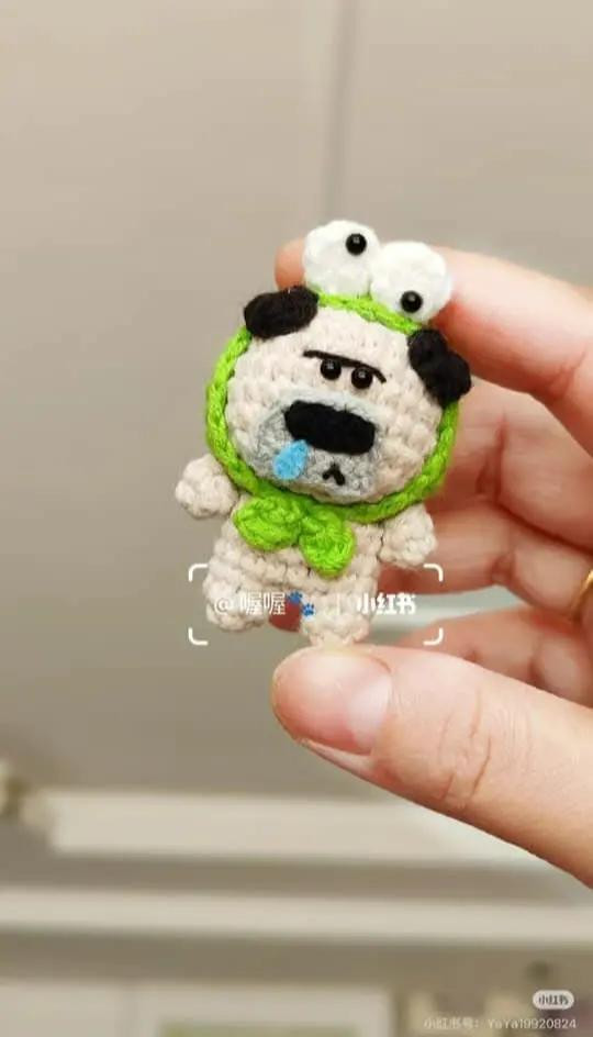 Cute Crochet Flower Dog Doll Pattern with Frog Bag