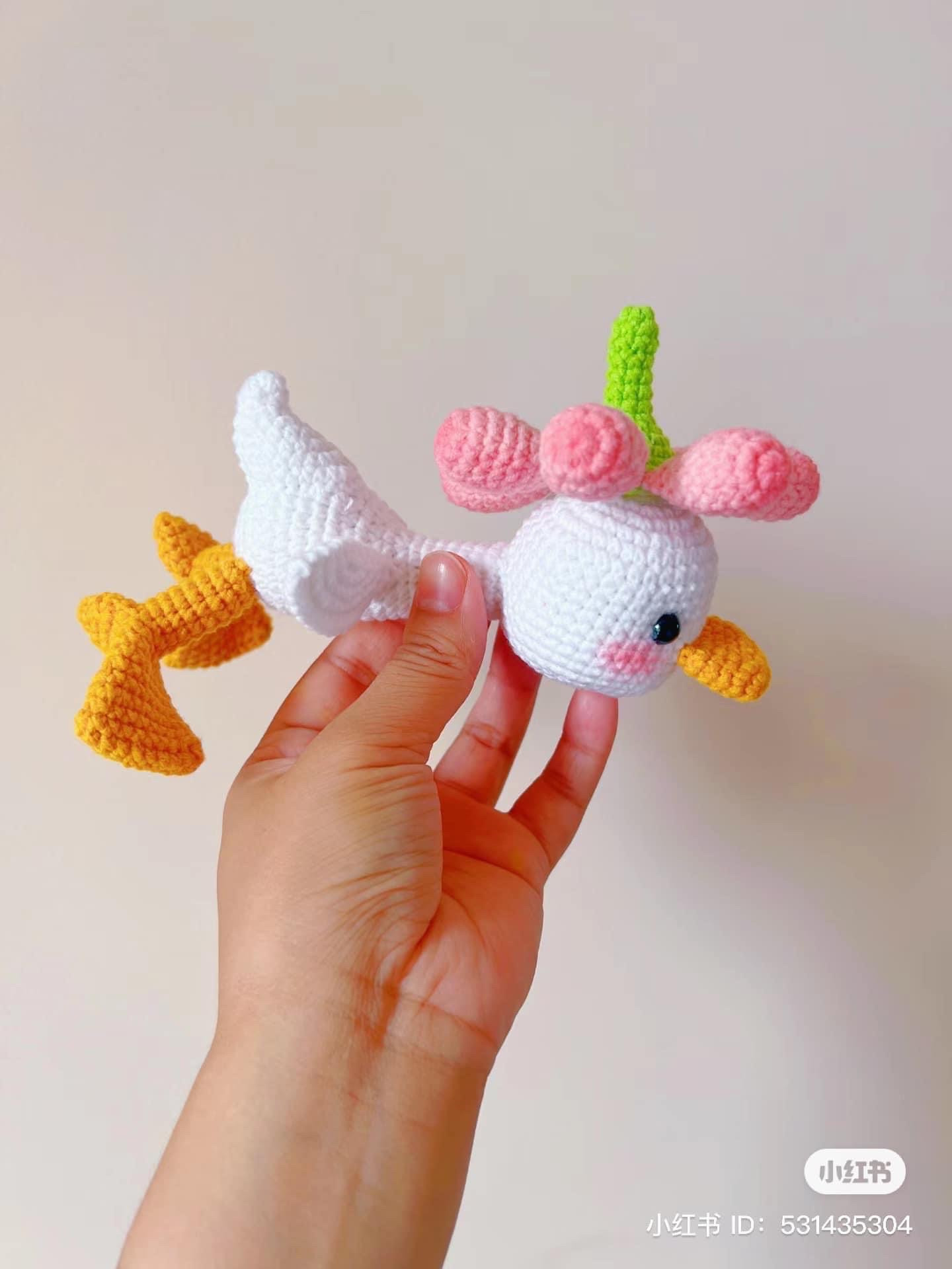 Cute Crochet Flower Hat Duck Amigurumi Doll Pattern Chart