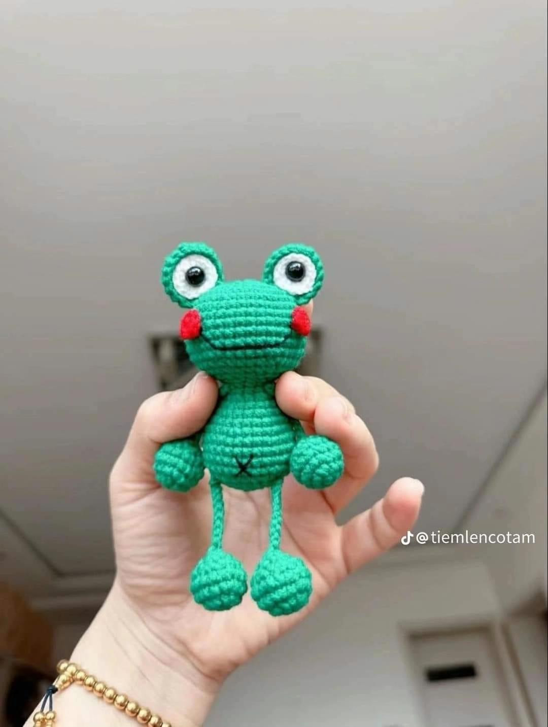 Cute Crochet Frog Amigurumi Free Pattern Chart
