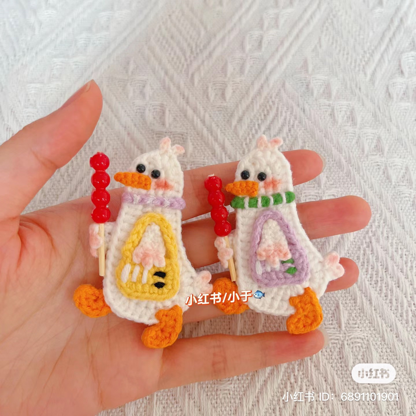 Cute Crochet Happy Duck Dolls with Tanghulu and Bag