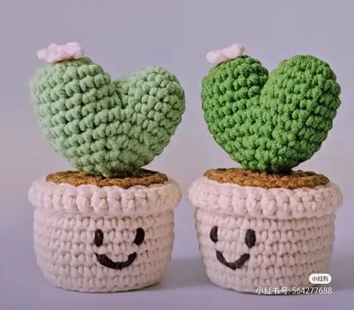 Cute Crochet Heart Cactus in Pot Pattern