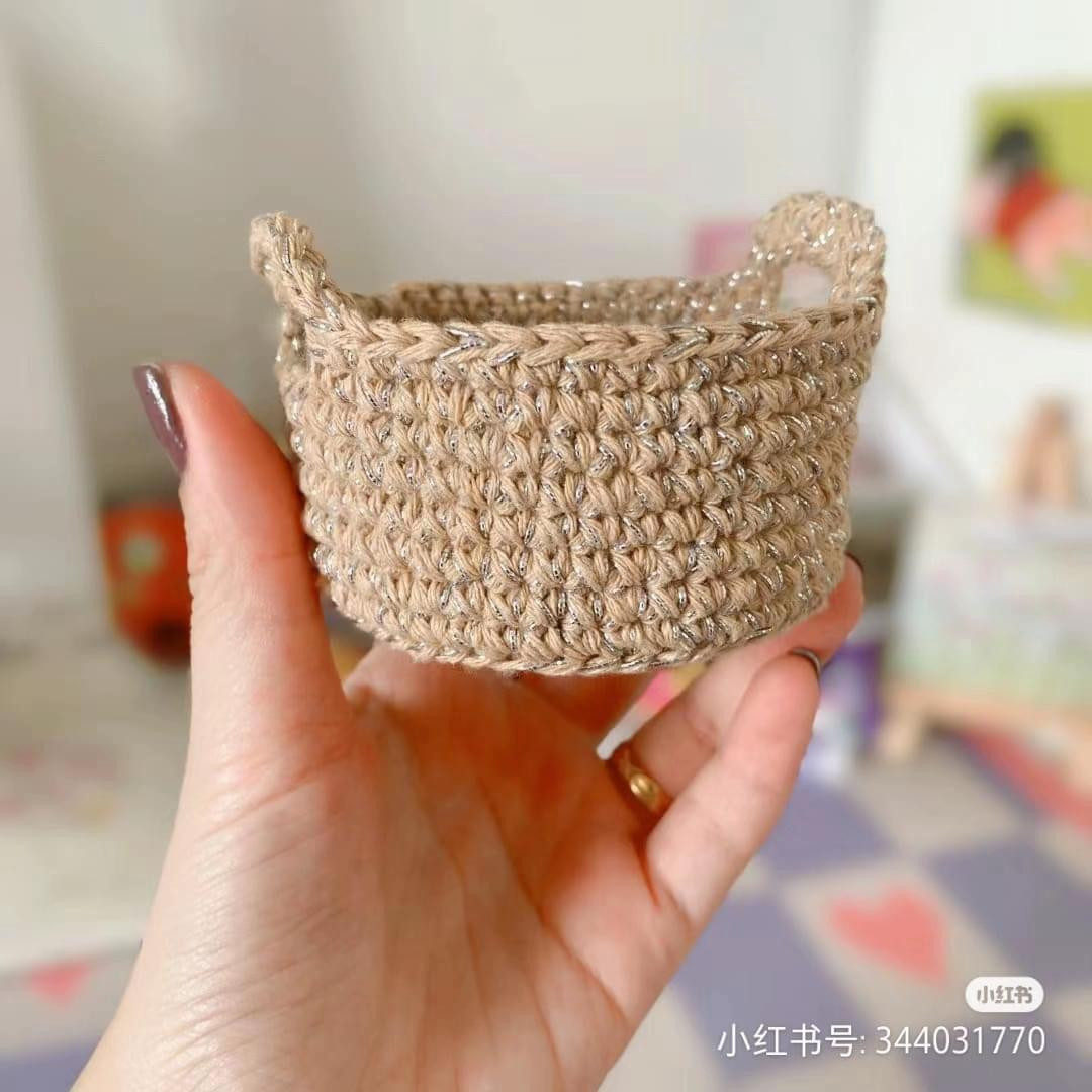 Cute Crochet Keychain Case and Lying Cat Storage Pattern