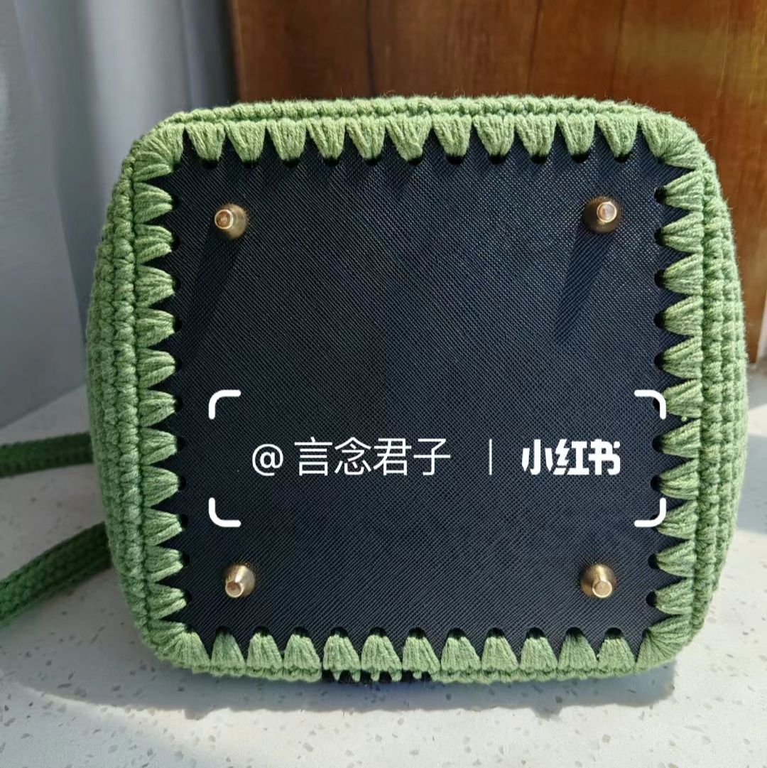 Cute Crochet Panda Tote Bag with Pixel Chart Pattern