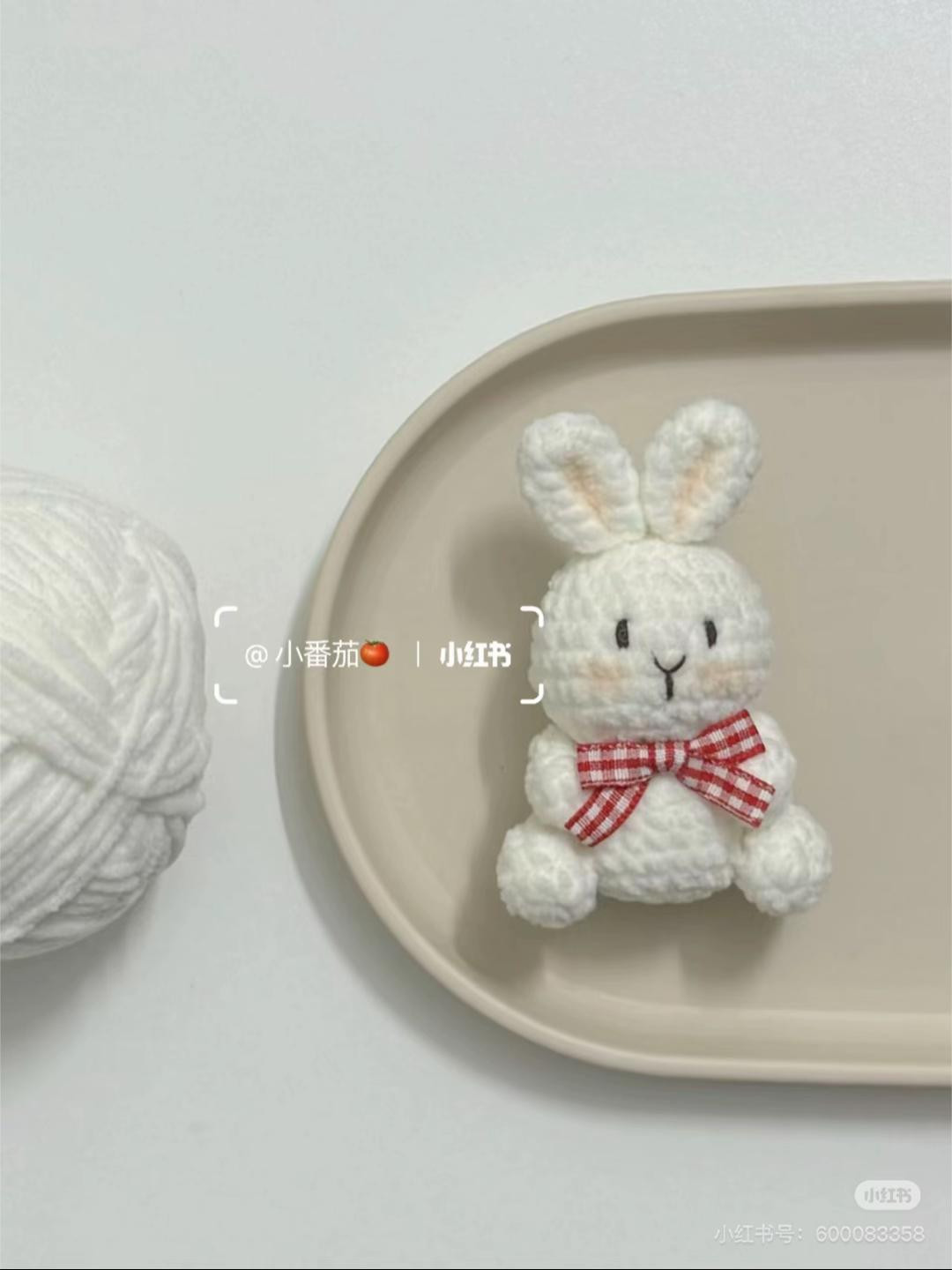 Cute Crochet Patterns: Rose Bouquet, Duck Keychains & Strawberry Amigurumi