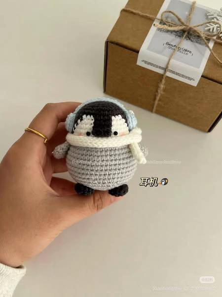 Cute Crochet Penguin Doll with Sailor and Earphone Outfit Pattern