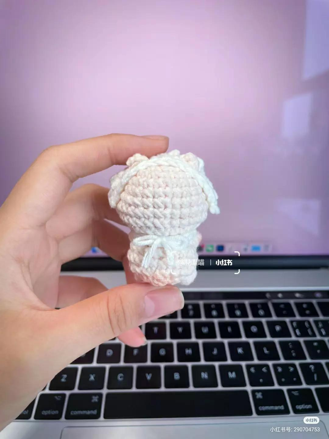 Cute Crochet Pig Amigurumi Doll with Pink Bow and White Bonnet