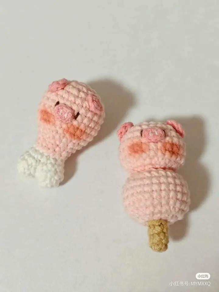 Cute Crochet Pig Snack Set Pattern: Pig Skewer and Leg Amigurumi Chart