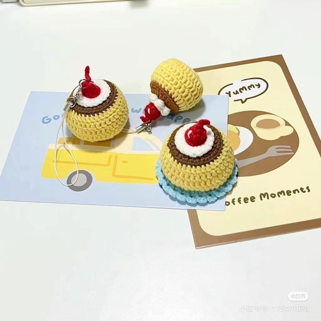 Cute Crochet Pudding Pattern Chart with Cherry and Cream
