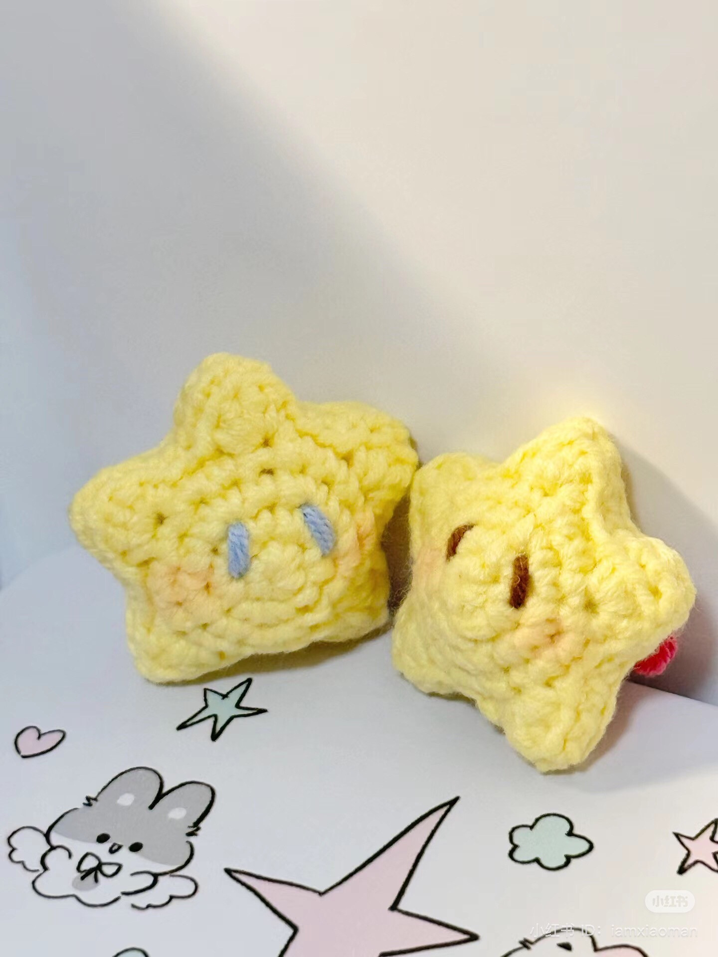 Cute Crochet Star Amigurumi Tutorial: Hello Kitty and Yellow Stars with Free Pattern