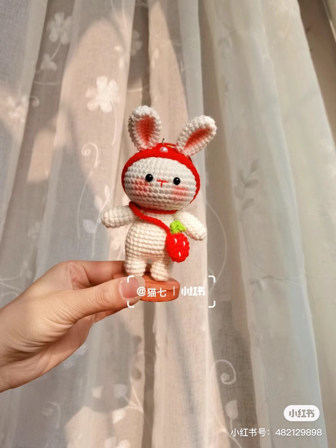 Cute Crochet Strawberry Rabbit Amigurumi Pattern