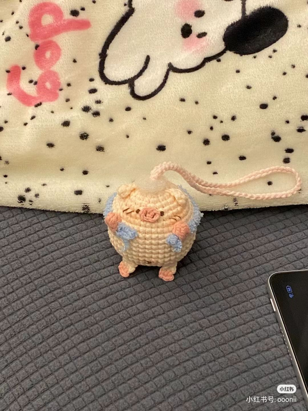 Cute Crocheted Bathing Pig Amigurumi with Pattern