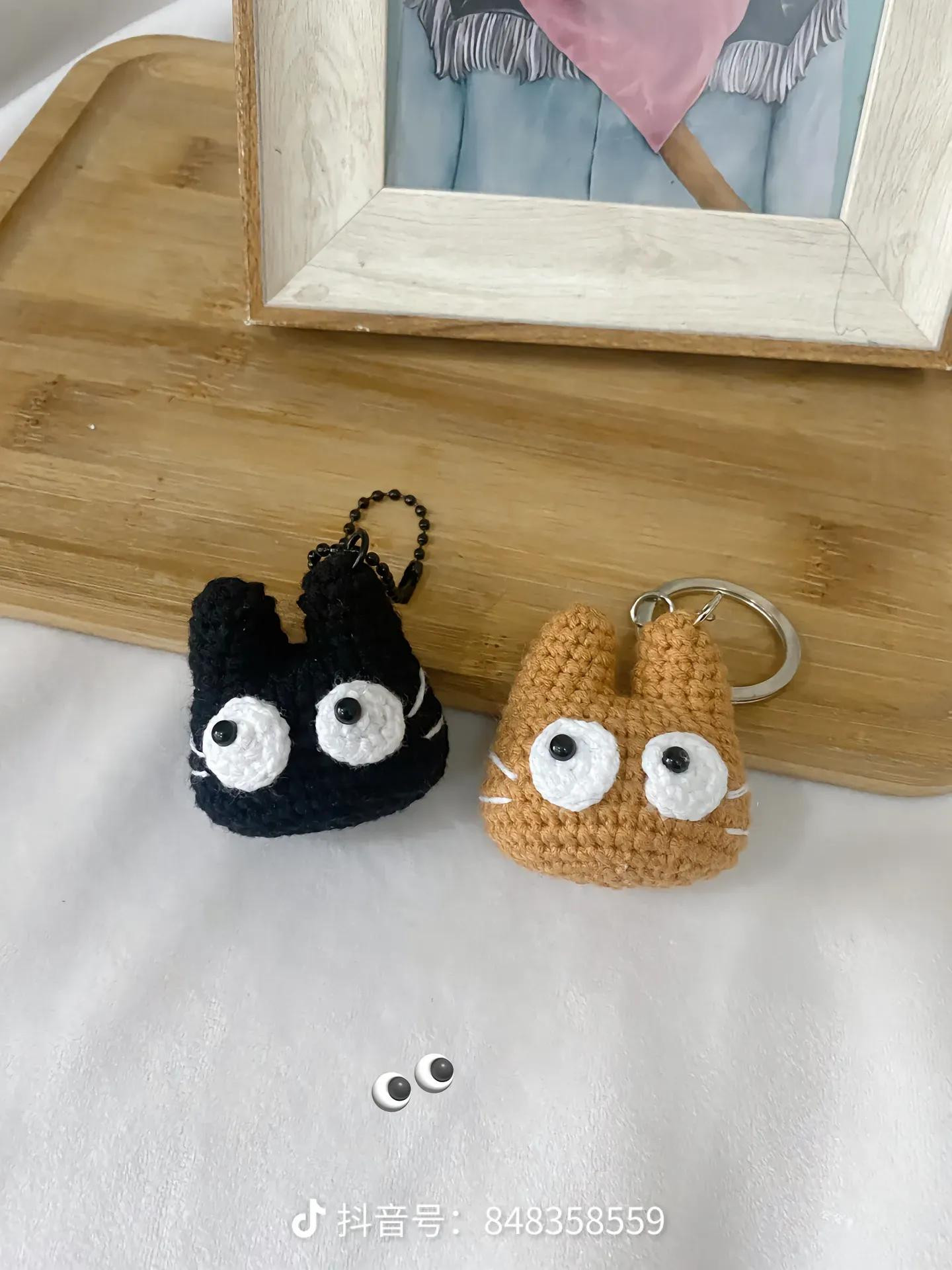 Cute Crocheted Cat Ears Keychain Amigurumi Pattern Tutorial
