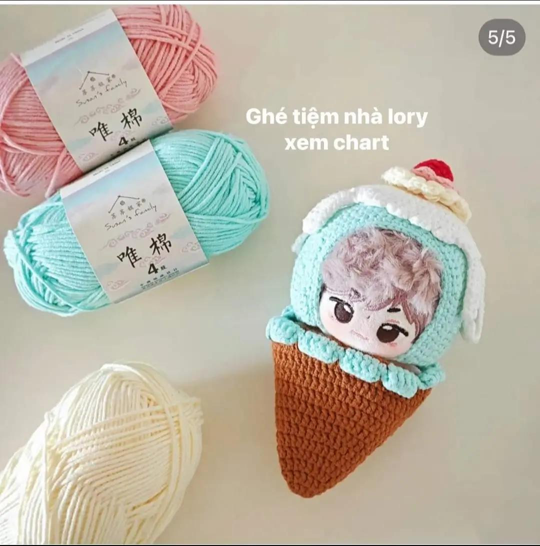 Cute Crocheted Ice Cream Cone Hoodie Pattern for 10cm Dolls with Detailed Instructions