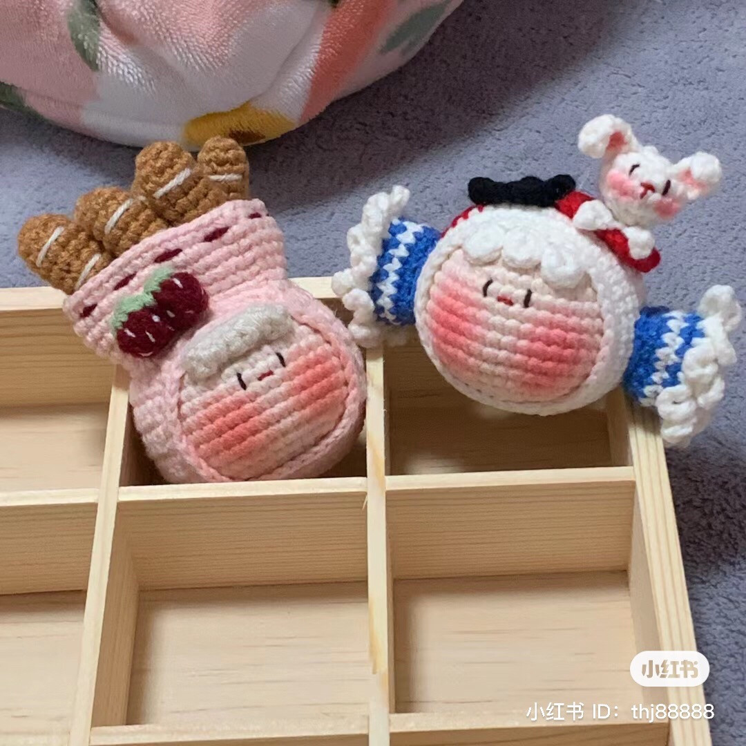 Cute Crocheted Strawberry Fries Mochi Doll Pattern