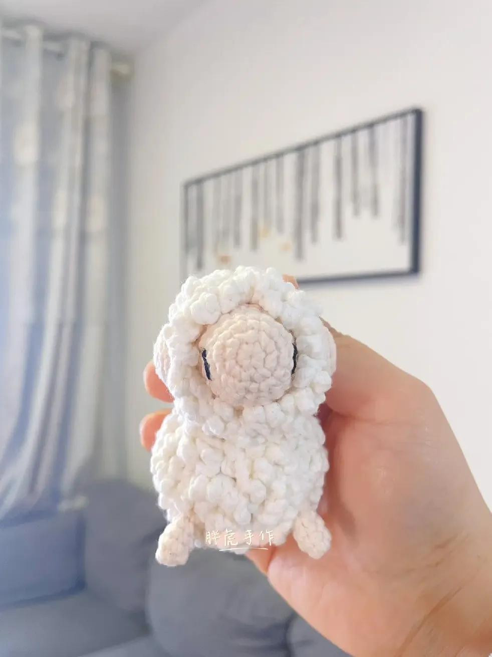 Cute Curly Wool Sheep Amigurumi Keychain Crochet Pattern