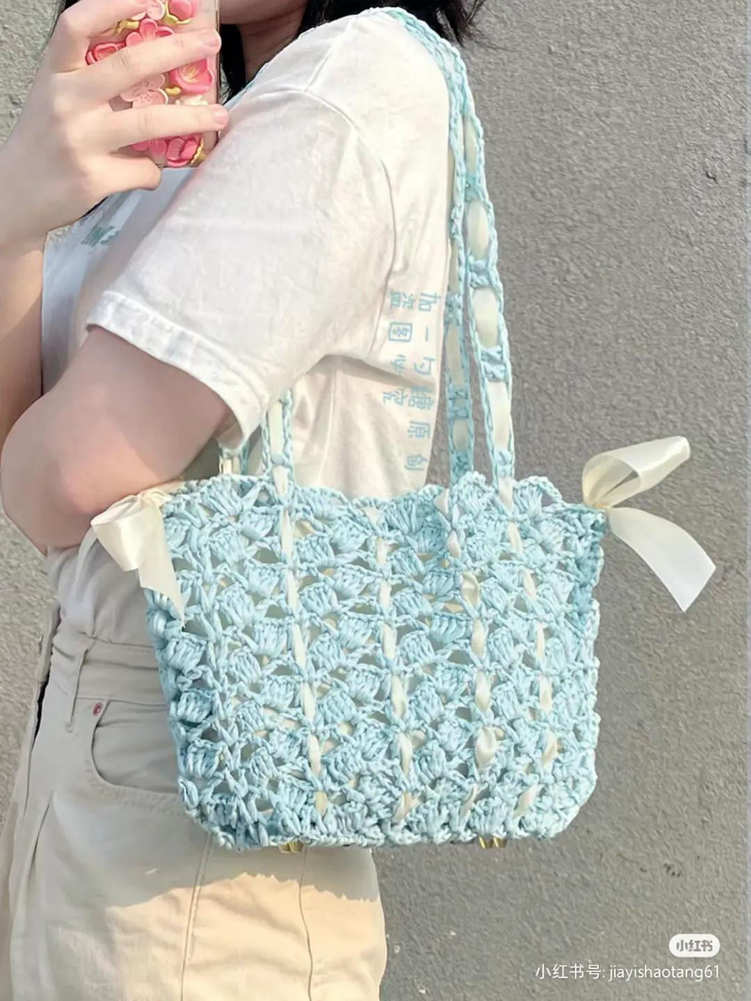 Cute Fluffy Crochet Bag Pattern with Written Instructions in Pastel Colors