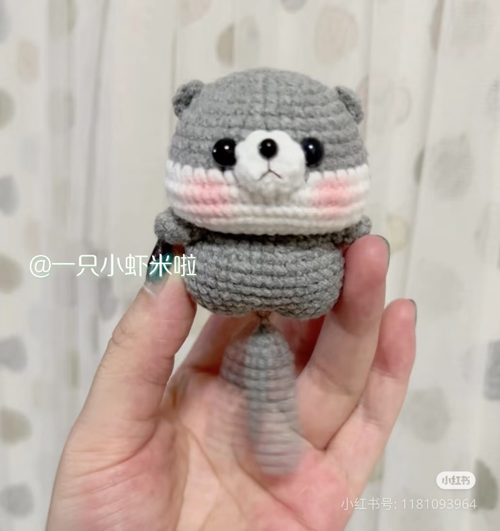 Cute Gray Otter Amigurumi Crochet Pattern Chart