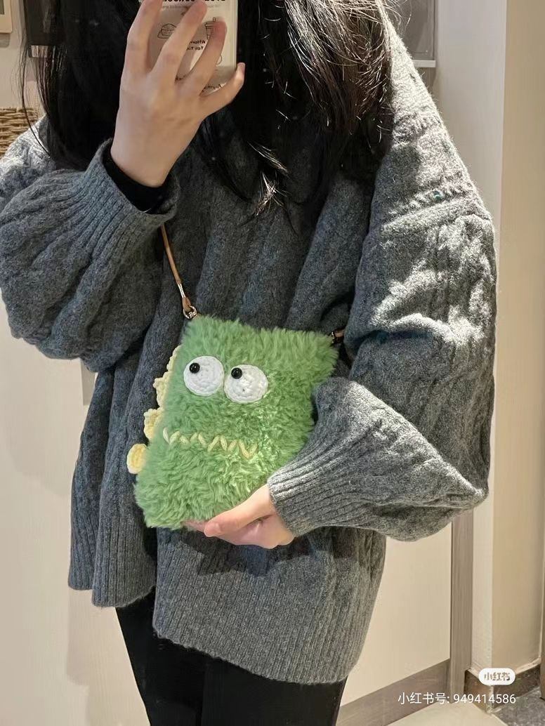 Cute Green Dinosaur Phone Bag Crochet Pattern