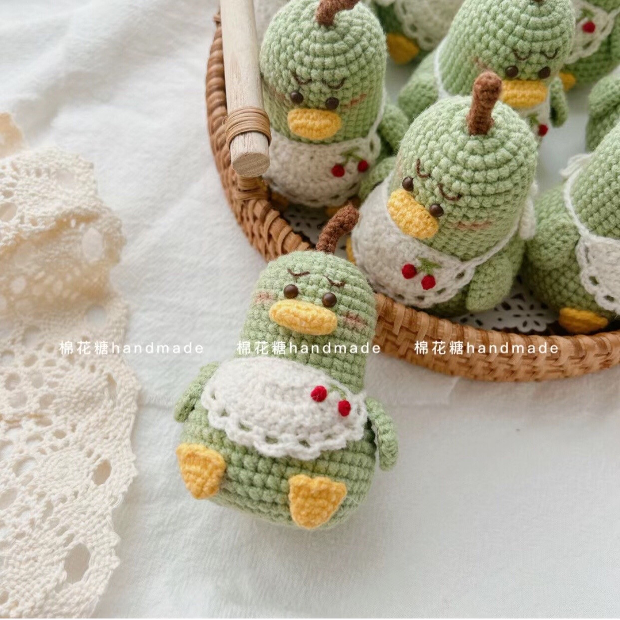 Cute Green Duck Pear Amigurumi Crochet Pattern with Apron and Detailed Instructions