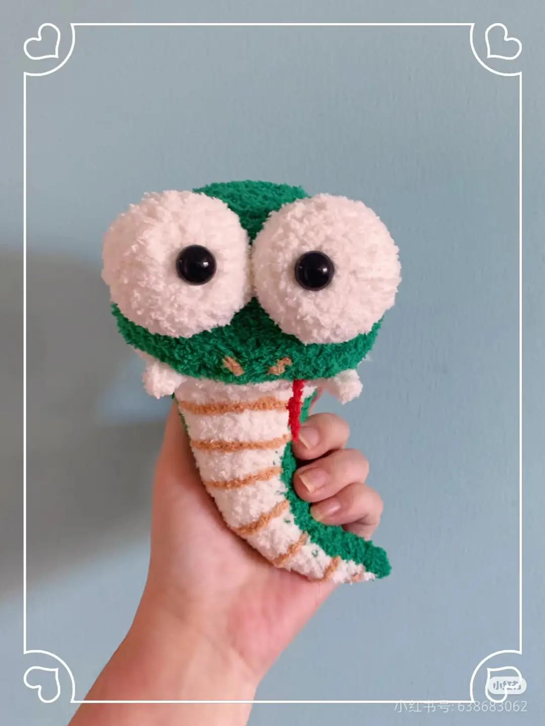 Cute Green Snake Amigurumi Crochet Pattern with Hat Tutorial