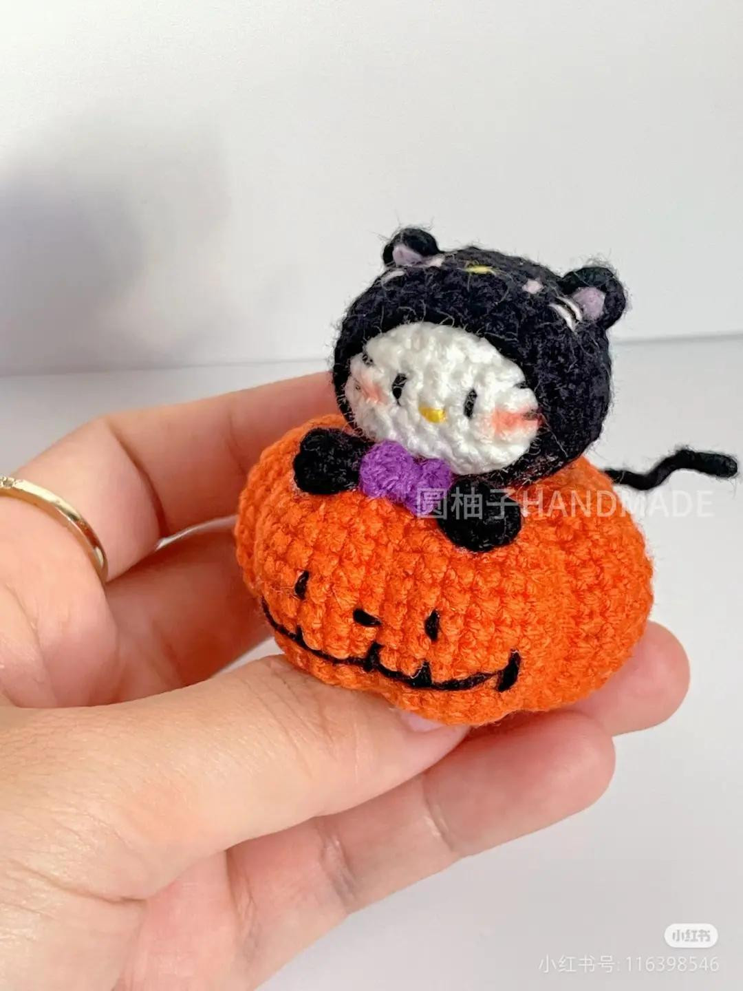 Cute Halloween Kitty Cat in Pumpkin Crochet Pattern Chart
