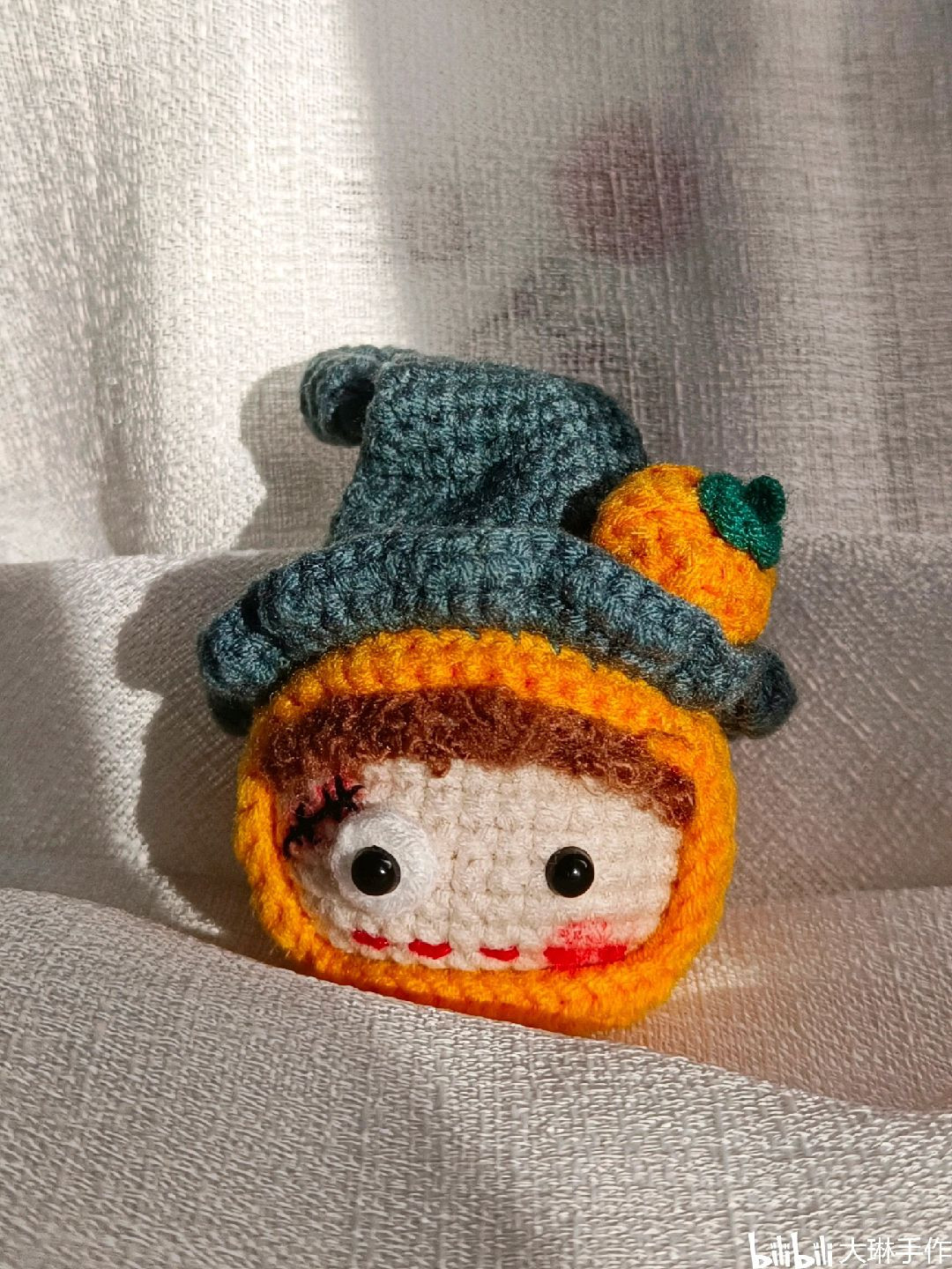 Cute Halloween Pumpkin Witch Amigurumi Doll Crochet Pattern