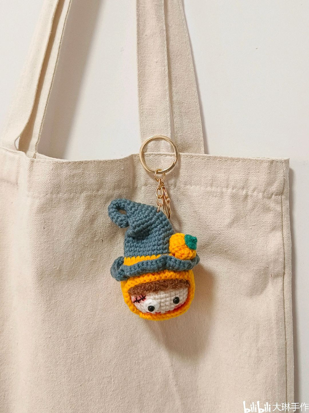 Cute Halloween Pumpkin Witch Amigurumi Doll Crochet Pattern