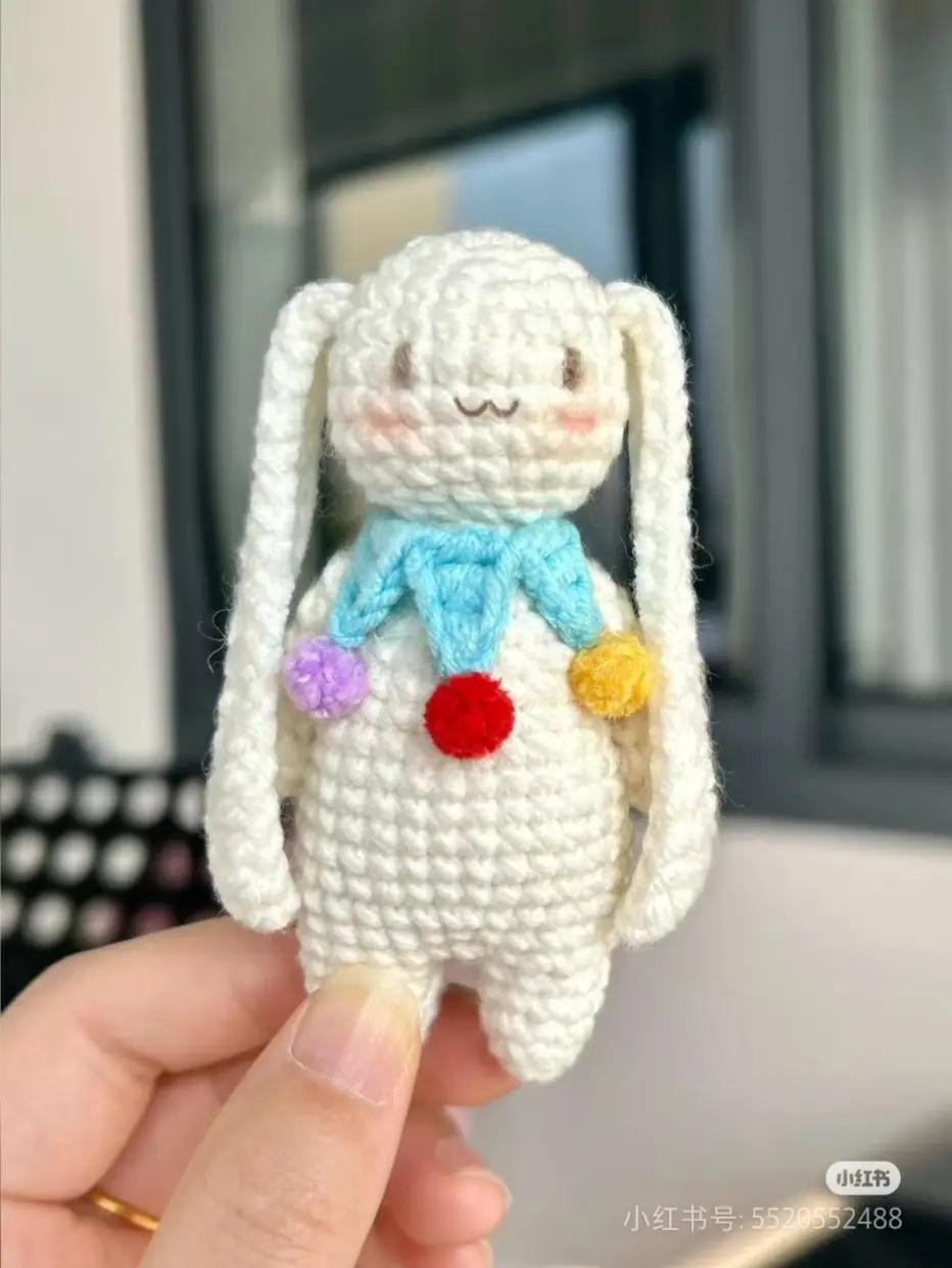 Cute Holiday Bunny Crochet Pattern with Pom-Pom Tutorial