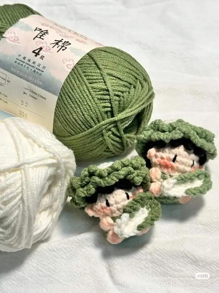 Cute Lettuce Girl Amigurumi Crochet Pattern and Tutorial Chart