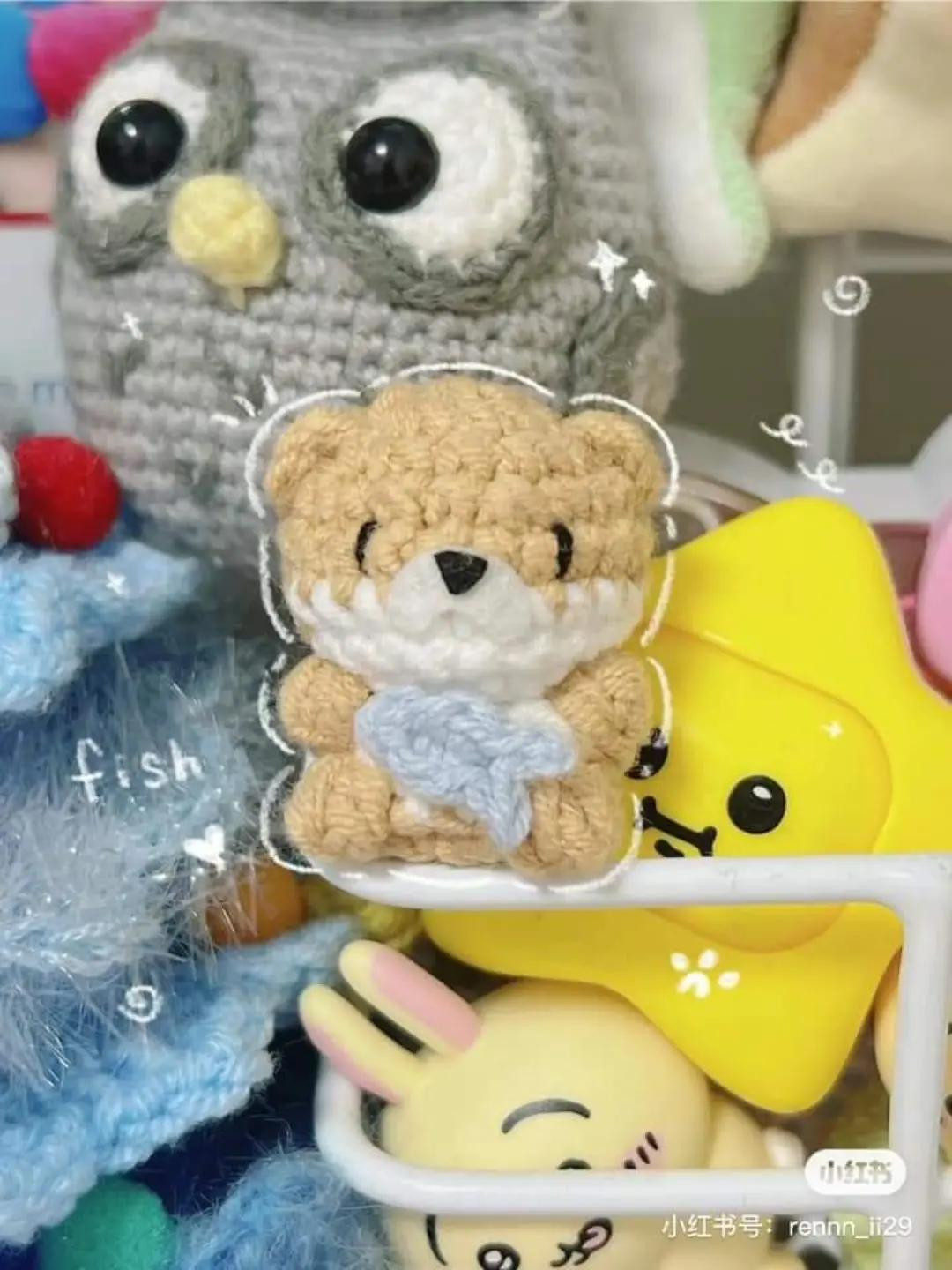 Cute Mini Amigurumi Bear Crochet Pattern Holding Blue Fish with Detailed Row-by-Row Instructions