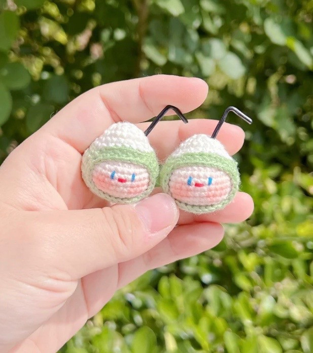 Cute Mini Coconut Mochi Amigurumi Crochet Pattern with Free Chart