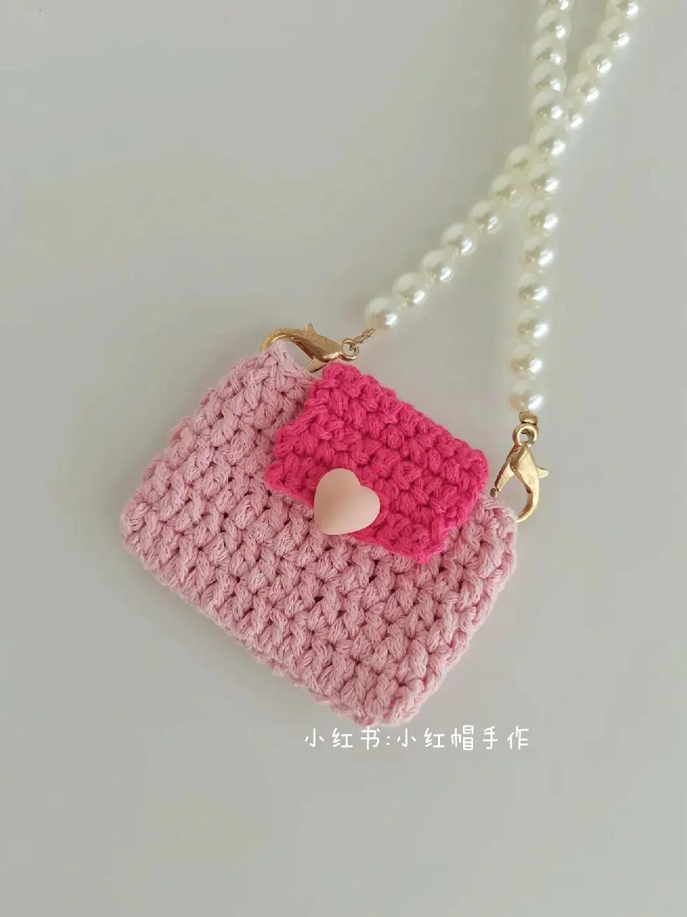 Cute Mini Crochet Bag Patterns: Pastel Colors with Pearl Chain and Heart Details