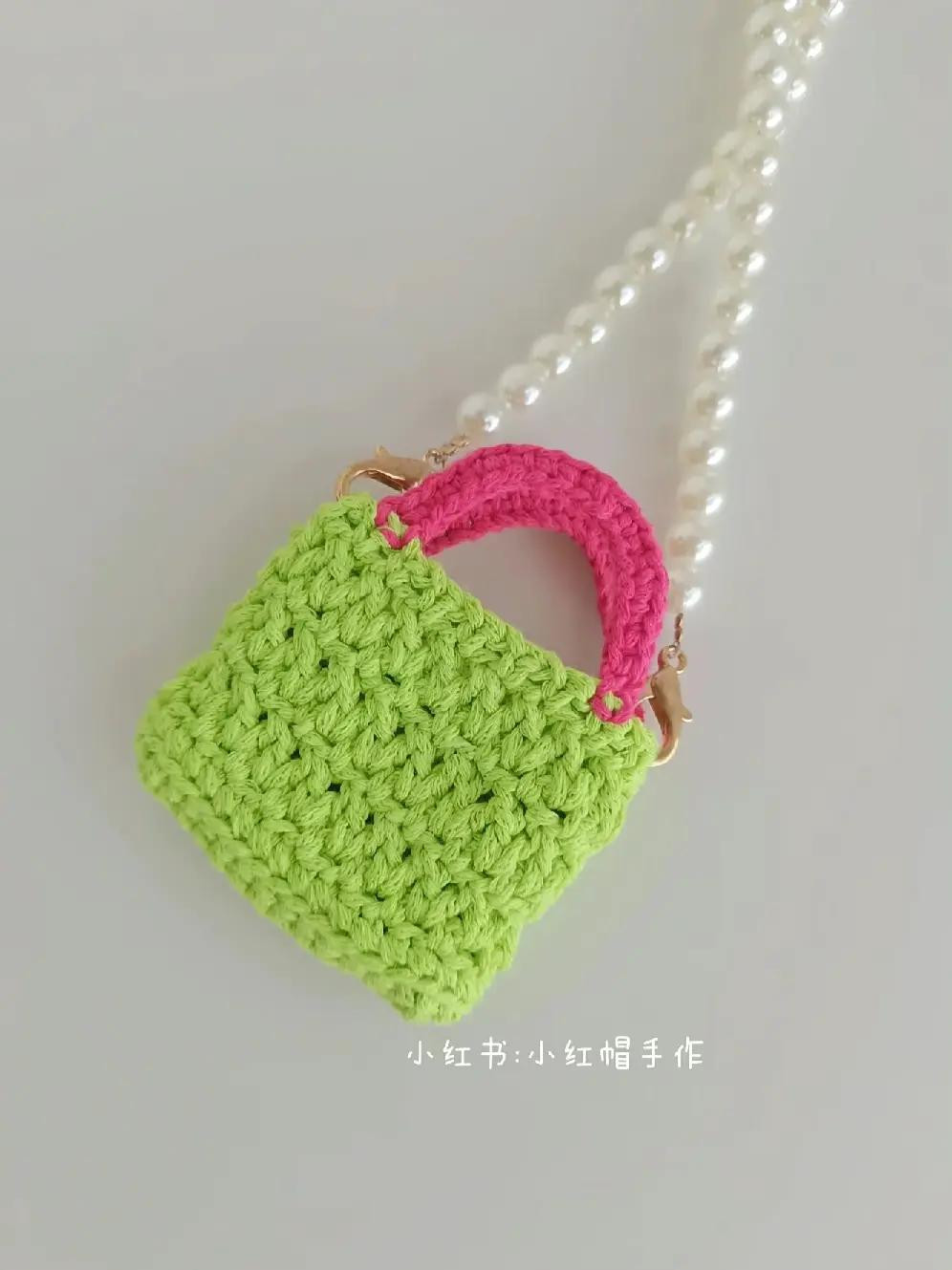 Cute Mini Crochet Bag Patterns: Pastel Colors with Pearl Chain and Heart Details