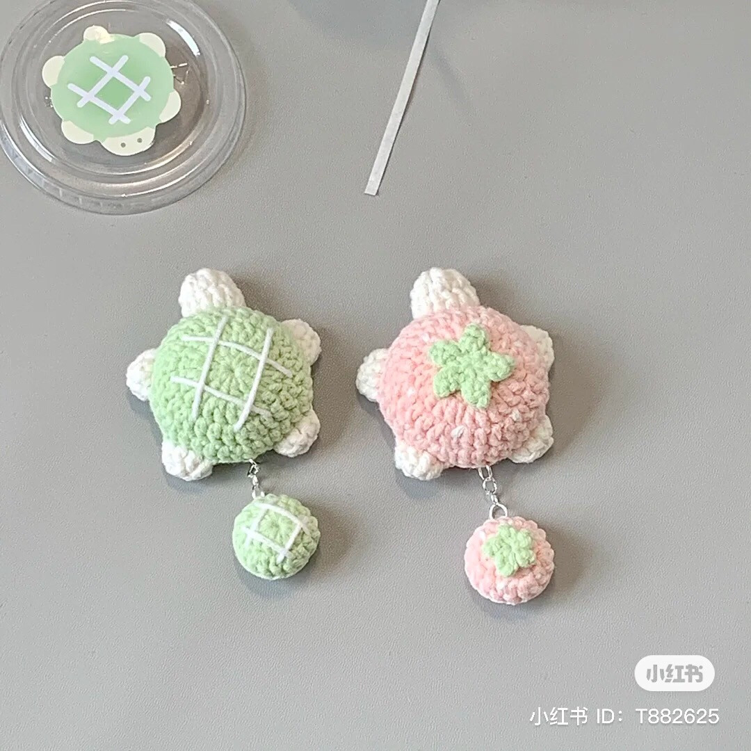 Cute Pastel Crochet Turtle Keychain Pattern Tutorial